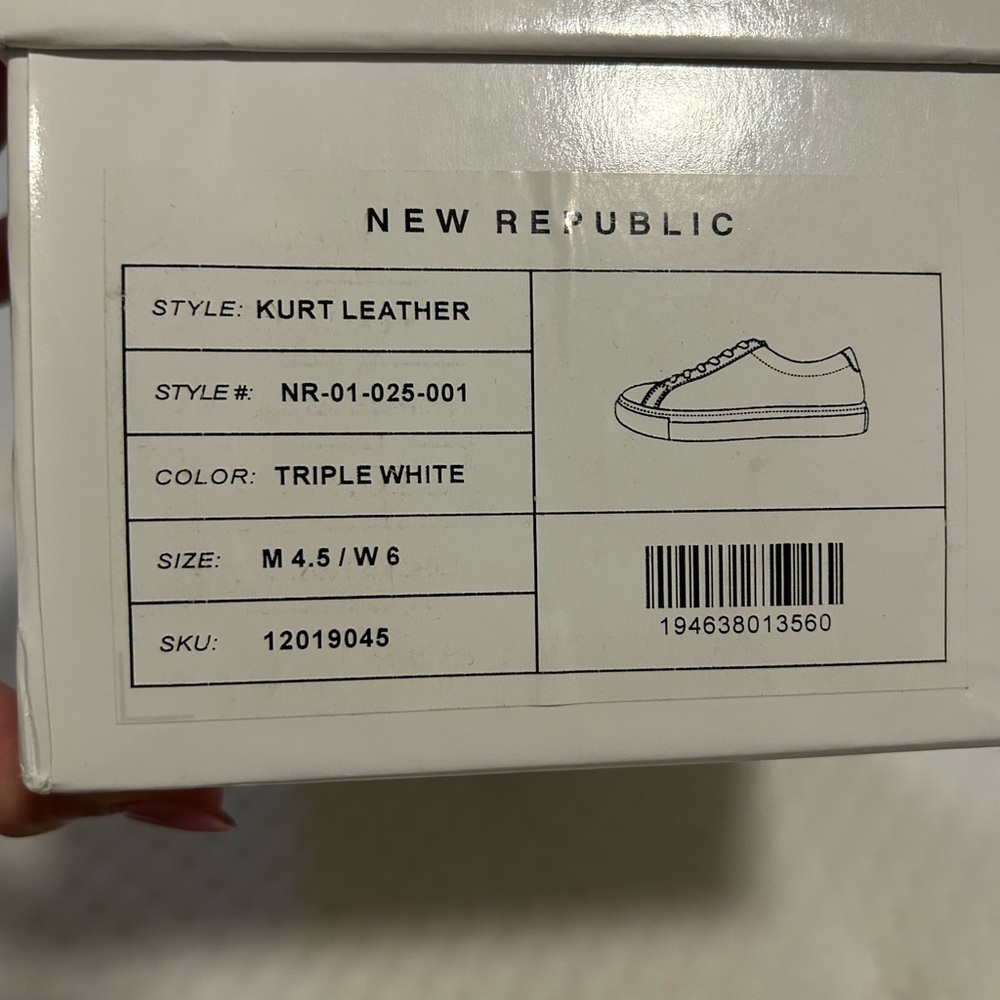 New Republic Kurt white leather sneaker size 6 women $30